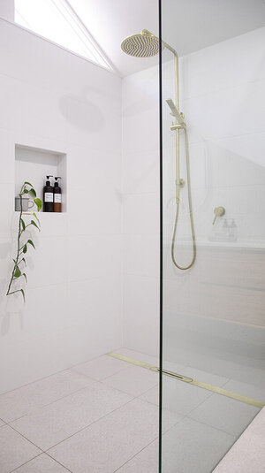 Bouwen van een drempelloze douche met Qboard liquid